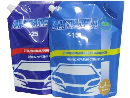 Spout Pouch for Windscreen Washer Fluid and Antifreeze