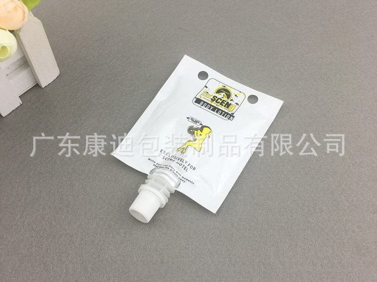 20–30ml Shaped Liquid Pouch with Hang Hole for Toiletries
